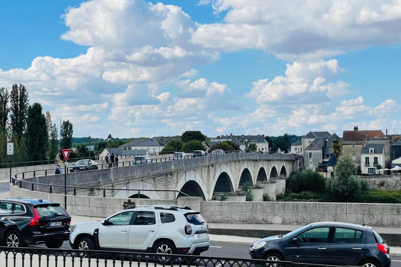 Splendid Apartment At The Foot Of The Castle Of Amboise - View Of The Loir Exterior foto